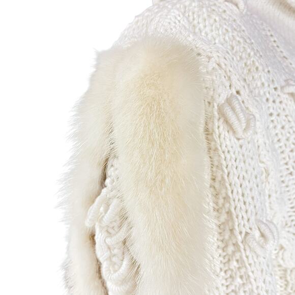 JENNIFER REED Vintage Hand Knit White Sweater w Real Fur Shoulder Accents Size S - Picture 8 of 11